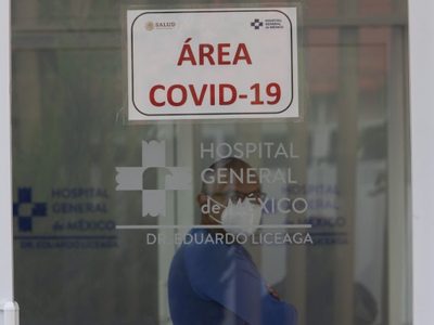Pacientes graves con covid-19 experimentan delirio