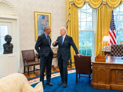 Obama, Pelosi y otras voces presionan para que Biden reconsidere su candidatura, según medios