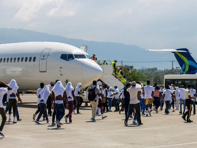 Renunció el enviado de Estados Unidos en Haití: denunció las deportaciones "inhumanas"