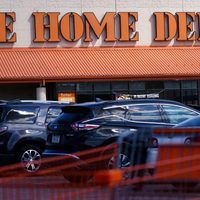 Home Depot compra proveedor de constructores profesionales por 18 mil 250 millones de dólares