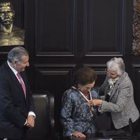 Sin AMLO presente, esto fue lo que dijo Ifigenia Martínez al recibir la medalla Belisario Domínguez