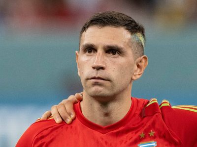 "Trataré de no ofender": Dibu Martínez rompió el silencio tras confirmarse la sanción de la FIFA