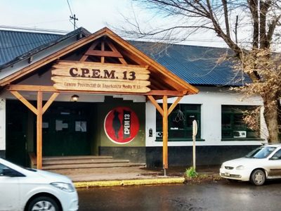 Por atraso en los fondos, concejales quieren revisar el convenio de mantenimiento escolar