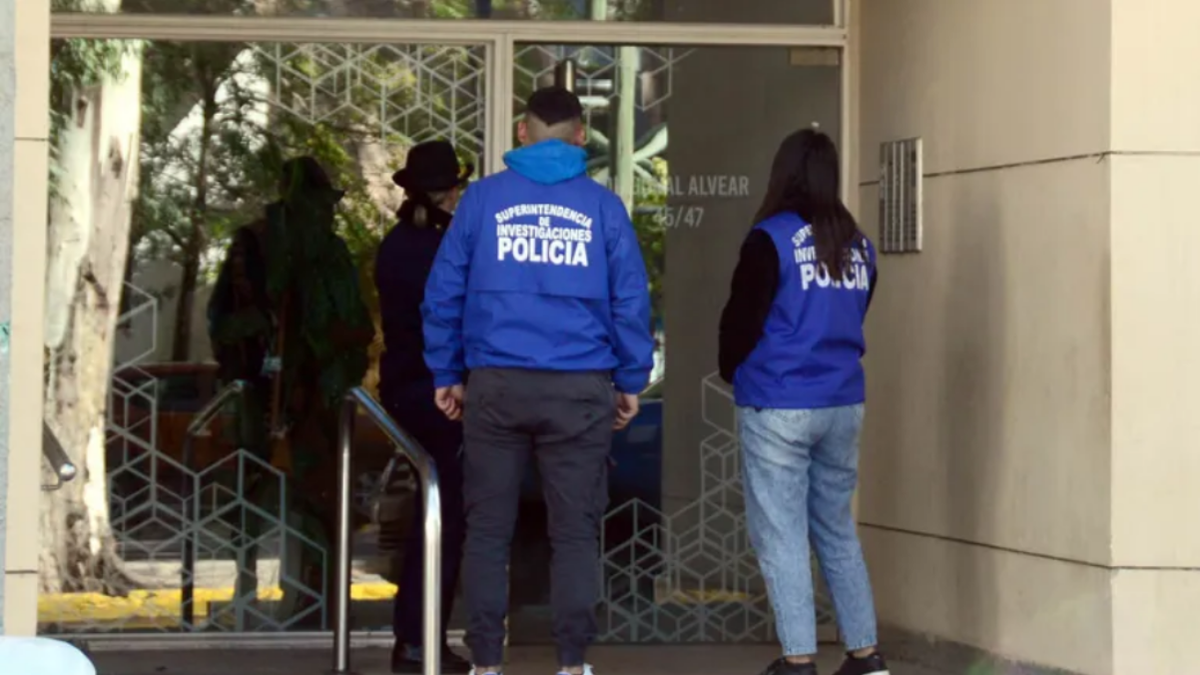 Se realizó la autopsia de la joven que murio en el centro neuquino. Fuente: (LMN)