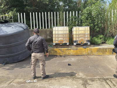 Aseguran más de 2 mil litros de huachicol en Coatzacoalcos, Veracruz