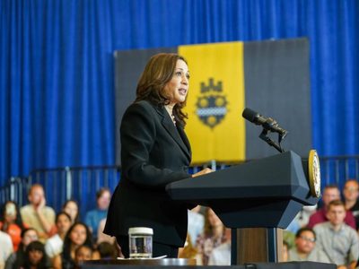 Kamala Harris, la opción más valorada por los demócratas para suceder a Biden