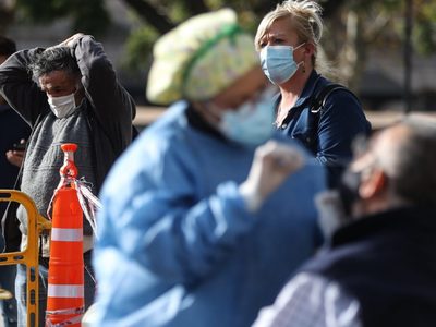 Se duplicaron los casos de coronavirus en Neuquén de una semana a la otra