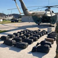 Aseguran 731.2 kilos de cocaína de una embarcación en costas de Colima y Michoacán