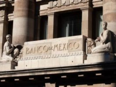 La inflación y la guerra en Medio Oriente forman la “tormenta perfecta” para Banxico