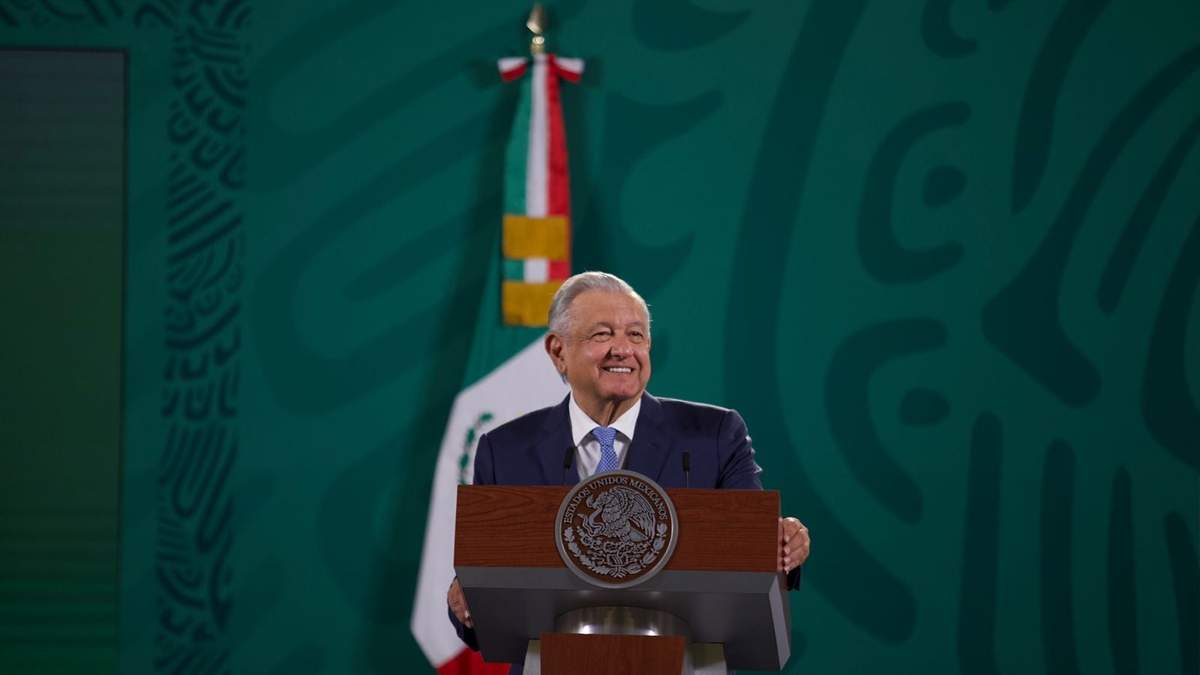 AMLO dijo que los consejeros del INE actúan de forma "truculenta"