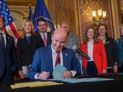 Utah prohíbe a niños usar redes sociales sin permiso paterno