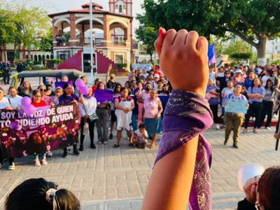 Mujeres de Cintalapa exigen justicia por Ana Luisa, atacada con un machete
