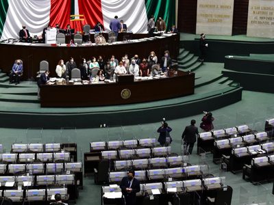 Diputados aprueban fortalecer órdenes de protección a favor de las mujeres