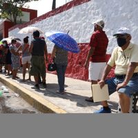 Covid-19 en México: 199 mil decesos y 4.3 millones de adultos mayores vacunados