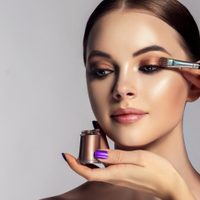 Renová tus técnicas y paletas: el maquillaje del 2025 es una reinterpretación de décadas pasadas