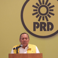 "Los Chuchos" responsabilizan a AMLO por la crisis del PRD