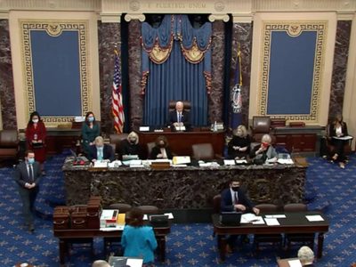 Senado tumba intento republicano para declarar inconstitucional el juicio contra Trump