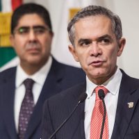Mancera aún no define si deja la jefatura de Gobierno