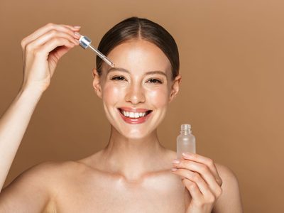 Sin cirugías ni costosos tratamientos: cómo es la técnica de lifting japonés para rejuvenecer tu rostro 10 años