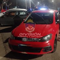 Policías persiguieron un auto robado y descubrieron que llevaba cocaína