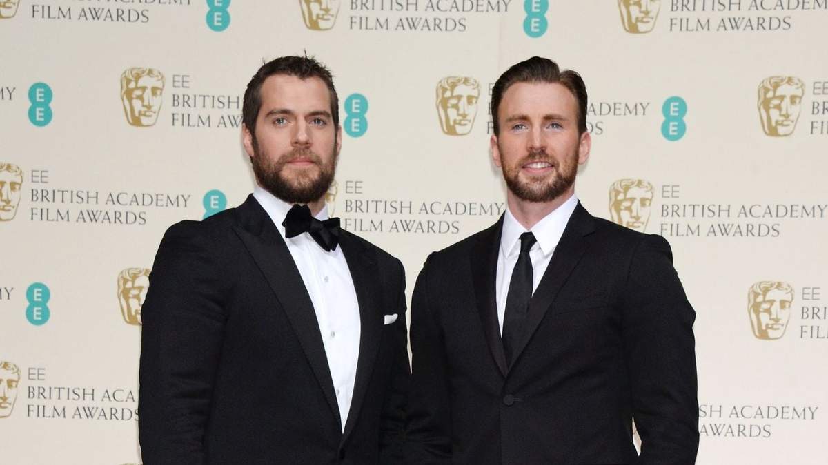 Henry Cavill y Chris Evans. Fuente: (Twitter)