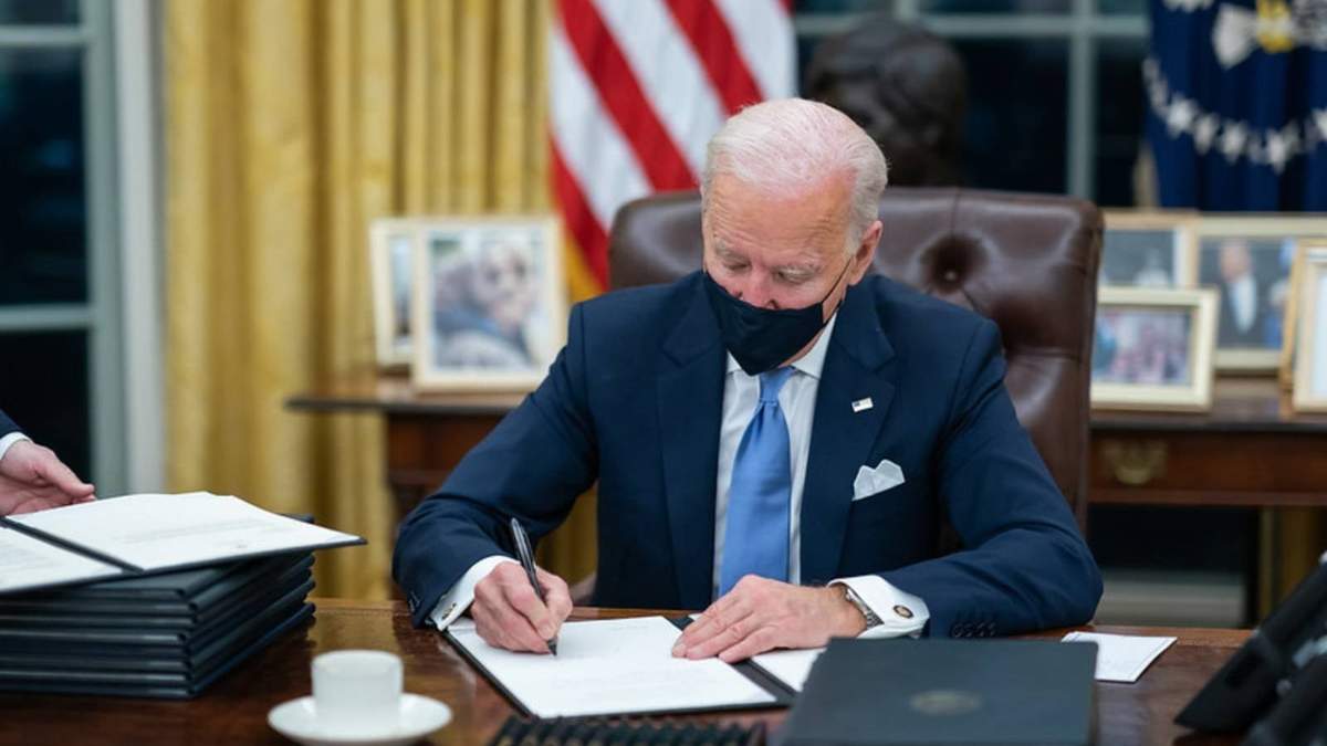 El presidente de Estados Unidos, Joe Biden, alerta sobre el daño económico a Rusia
