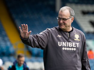 El Leeds de Bielsa choca con el Barnsley en un duelo clave por el ascenso