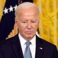 Biden se retira de la contienda presidencial