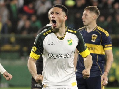 Defensa y Justicia sorprendió a Boca sobre el final