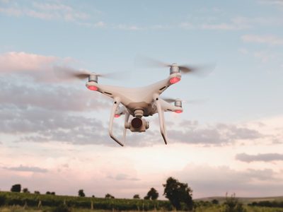 Preocupa el aumento descontrolado de drones en Neuquén y denuncian violación de la intimidad
