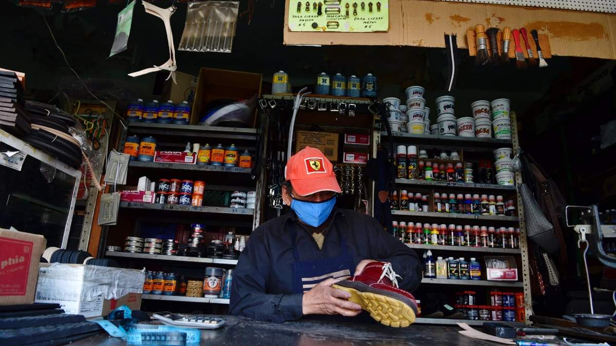 La actividad económica se contrajo 0.3% en febrero