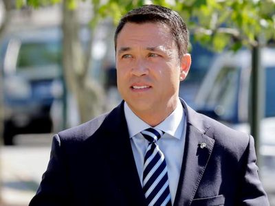 Michael Grimm, exrepresentante condenado por fraude, queda paralítico por caída de caballo