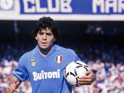 El Napoli recordó a Diego Maradona con un emotivo homenaje