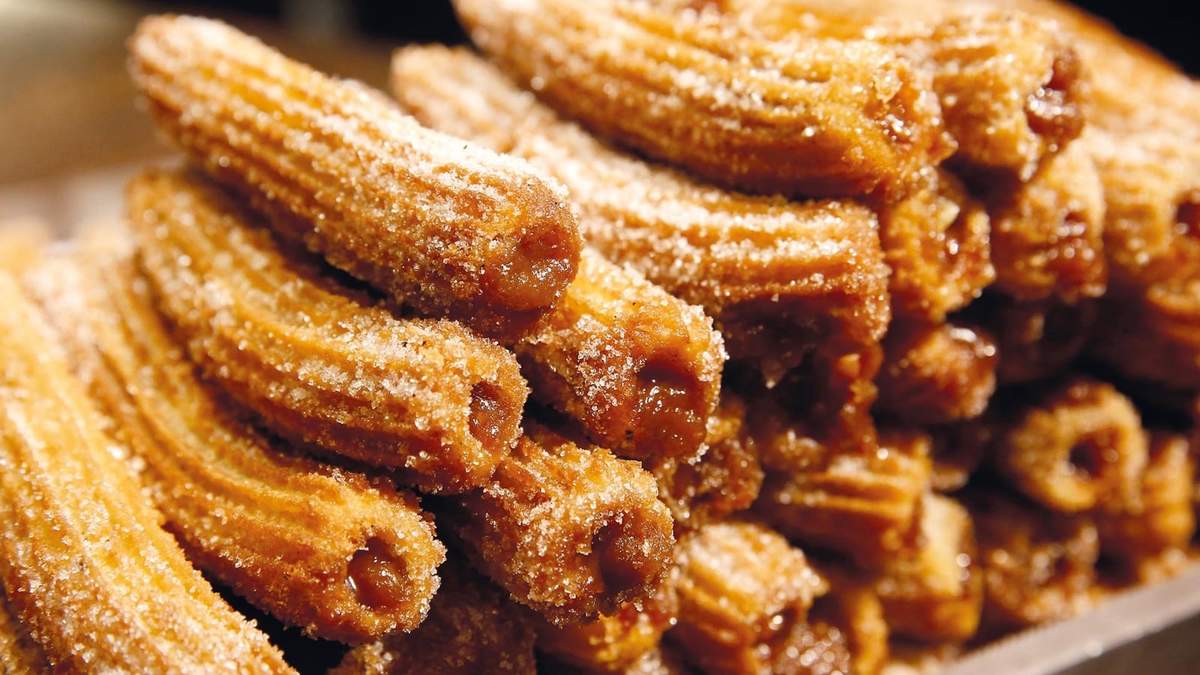Churros con dulce de leche.