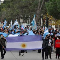 El “Banderazo 9J” se hizo presente en Neuquén