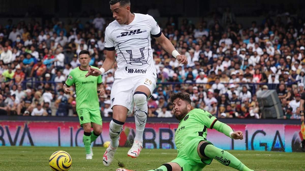 Pumas inicia con el pie derecho en casa