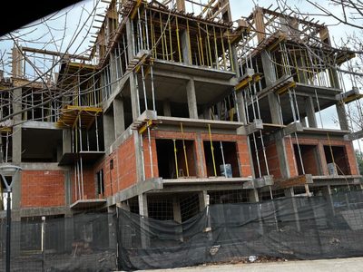 Concejales acusan a la gestión de San Patricio del Chañar de permitir una construcción no aprobada por el Concejo