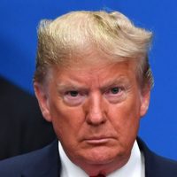 Trump afirma que EE.UU. está preparado para repeler cualquier agresión de Irán