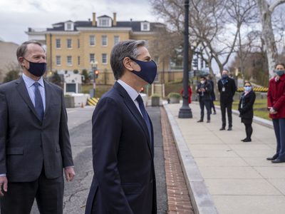 EU y Rusia intercambian al exmarine Trevor Reed por el piloto Konstantin Yaroshenko