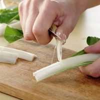 No tires las pencas de acelga: mirá cómo prepararlas al escabeche y disfrutarlas con tostadas o alguna picada