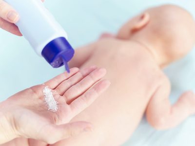 Atención: quitan del mercado un famosísimo talco para bebés porque produciría cáncer