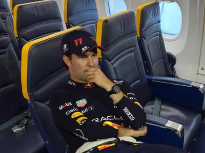 La aerolínea Ryanair se burla de Checo Pérez por su mala racha