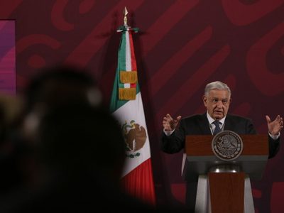 Estos fueron los principales temas de la conferencia mañanera de AMLO del 26 de octubre (Video)