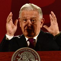 Esta es la frase de Saramago a la que AMLO se refirió para atacar la política neoliberal