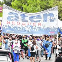 El titular de ATEN reivindicó el acuerdo con el gobierno y cargó contra sectores internos del gremio