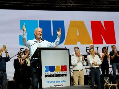 Elecciones: Juan Schiaretti cerró su campaña con esperanza de meterse entre las fuerzas más votadas