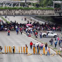 Ante bloqueo en Circuito Interior, la Segob llama a la CNTE a privilegiar el diálogo
