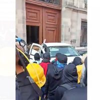 “No vamos a caer en provocación”: AMLO a normalistas de Ayotzinapa que irrumpieron en Palacio Na