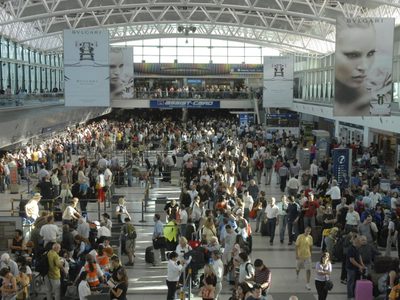 El Gobierno amplió el protocolo en el Aeropuerto de Ezeiza por la pandemia de coronavirus