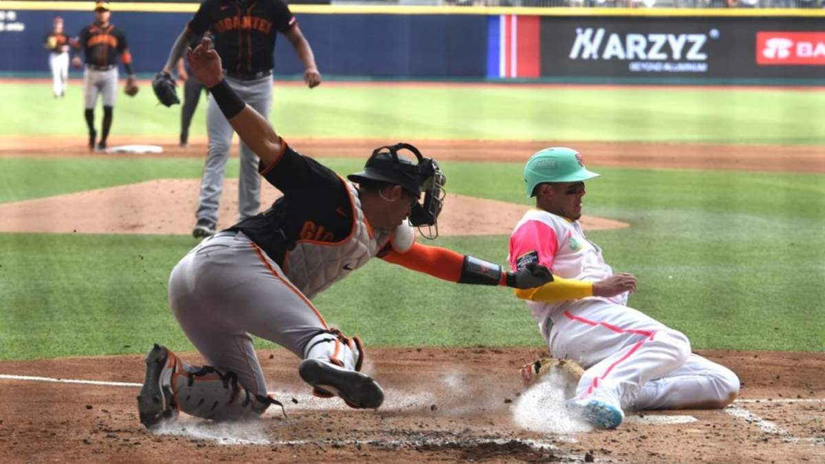 Padres de San Diego se impusieron 16-11 a los Gigantes de San Francisco en el estadio Alfredo Harp Helú